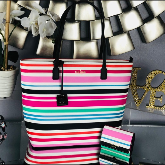 Kate Spade Christine Beech Street Wallet - Picture 8 of 8